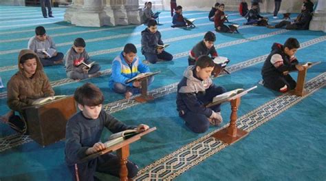 Hijrah ke medinah, yaitu di waktu haji wadaa'. Belajar dari Anak-anak Gaza, Menghafal Al Quran di Tengah ...