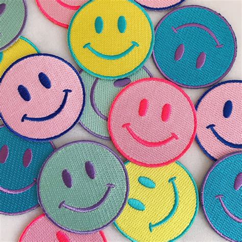 Smiley Face Iron On Patch Embroidered Patches For Jackets Yellow Pink