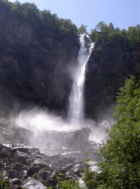 Vallis madiae heisst so viel wie valle maggiore oder eben grösseres oder grösstes tal. Tessin / Schweiz - Reiseberichte von Sabine und Wolfgang