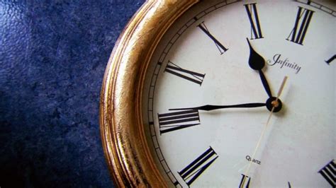 Nearly a century after it was first used today nearly a billion people in seventy countries go through the twice yearly ritual of adjusting their clocks to shift the sunlight hours to a more convenient time. When do clocks go forward in Manitoba for daylight saving ...