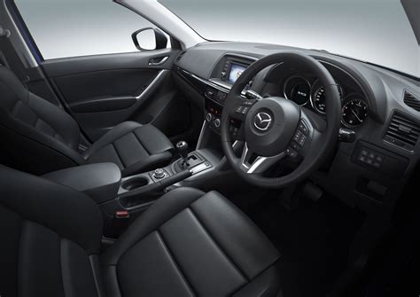 A continuación, te desvelamos sus mecánicas, tarifas y equipamientos. Mazda-CX-5 Interior - Car Write UpsCar Write Ups