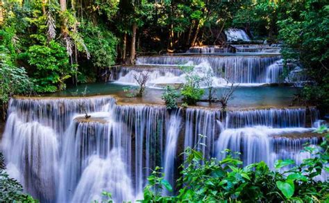The Most Beautiful Waterfall in the Entire World - Travel Ideas
