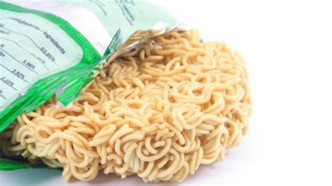 Choose an option ayam bawang kari ayam mie goreng. CARA Aman Masak Mie, Ternyata Buang Bagian Ini - Halaman 3 ...