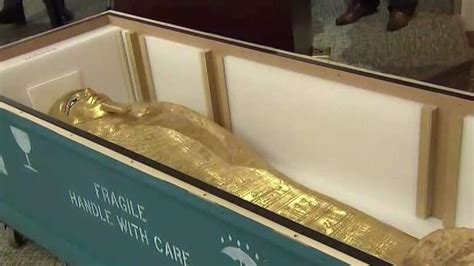 Stolen Gold Coffin At Met Museum Returned To Egypt Nbc New York