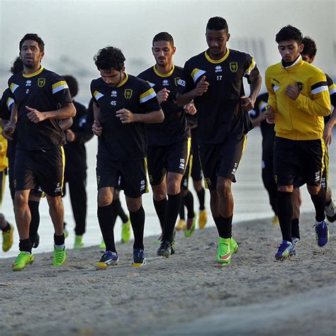 الاتحاد الأوروبي يشتري 300 مليون لقاح إضافي من مودرنا. نادي الاتحاد السعودي on Twitter: "صور الفترة الصباحية اليوم الاحد بمعسكر الفريق الكروي ٧ http ...