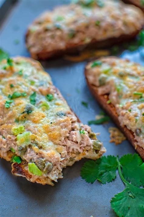 This Easy Tuna Melt Sandwich Makes A Tasty And Filling Lunch Made With
