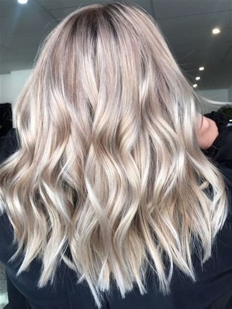 50 Stunning Blonde Hair Color Ideas With Styles For You Page 45 Of 50 Champagne Hair Fall