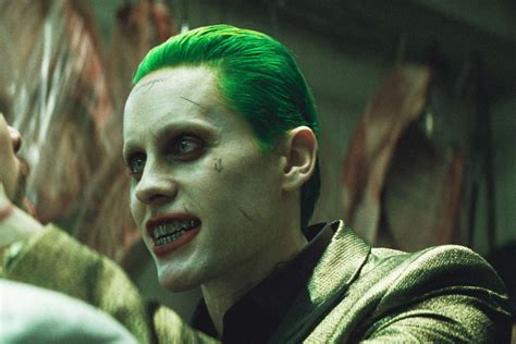 See Jared Letos Joker Return In Creepy New Look At Zack Snyders Justice League