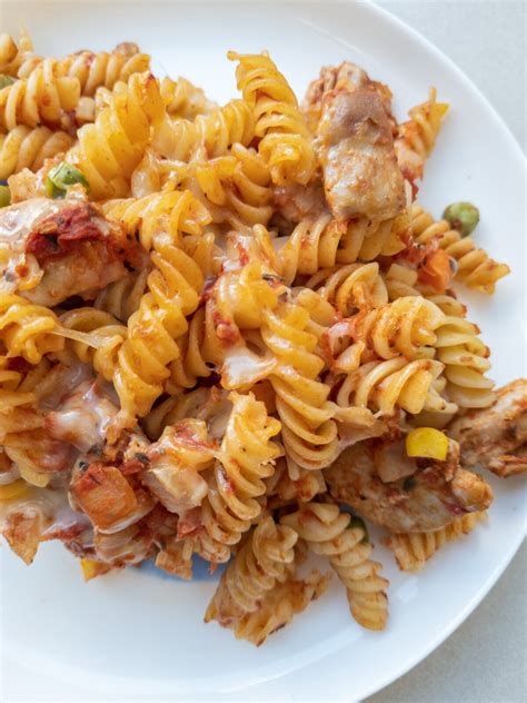 Healthy Tomato Chicken Pasta Bake With Vegetables Table Of Laughter