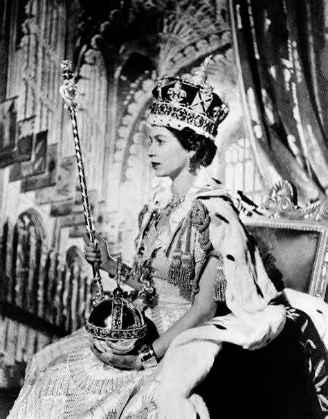 Queen Elizabeth Ii A Lifetime Of Service