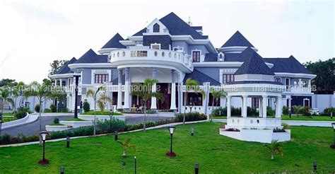 Lo And Behold The Largest Mansion In Kerala Here Lifestyle Decor English Manorama