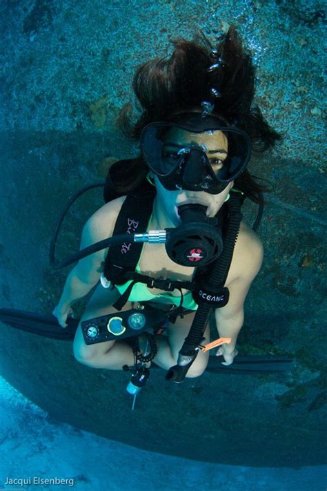 Pin By Smartone On Scubas Scuba Diver Girls Scuba Girl Underwater