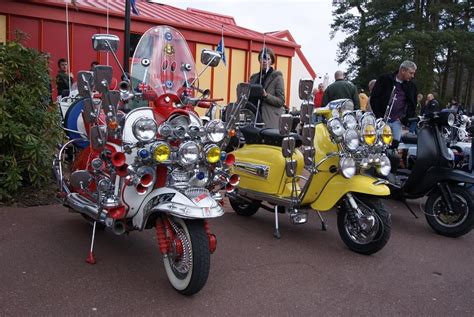 Mod Scooters 60s Style Classic Vespa And Lambretta Scooters