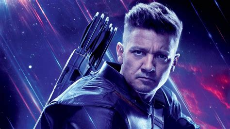 Hawkeye Auf Disney Avenger Clint Barton Klaut In Neuem Set Video Kate