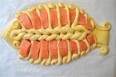 Fresh parsley and lemon juice keeps this dinner light. Salmon Pie Sugarbreads - Note: Cute Idea, although, I don ...