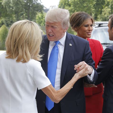 Brasiliens präsident setzte einen belustigten. Emmanuel Macron Ehefrau Alter : Brigitte Macron Der ...