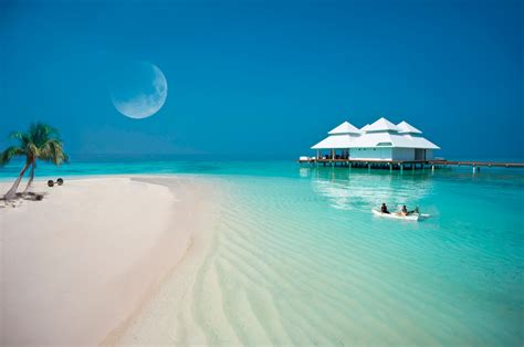 Top 5 Luxury Hotels In Maldives