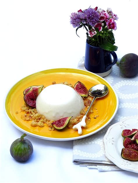Buttermilk Panna Cotta With Lavender Shortbread And Honey Figs