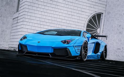 Click or touch on the image to see in full high resolution. Lamborghini Aventador LP 700-4 Wallpapers, Pictures, Images