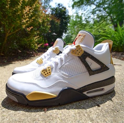The best products, friendly tips, and inspiring stories. Air Jordan IV "Gold Digger" Custom by @DMC_Kicks
