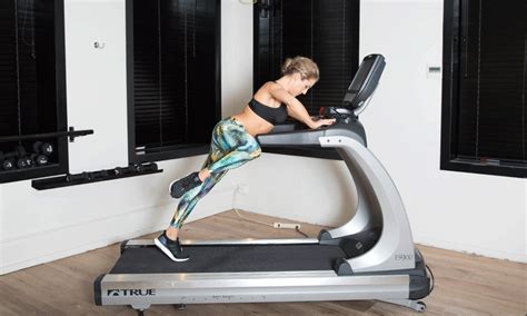 20 Moves You Can Do On A Treadmill If You Hate To Run