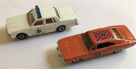Vintage 1981 Dukes Of Hazzard General Lee Car And 1980 Rosco Police Car
