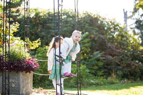 Wellesley Family Lifestyle Session Elm Bank Showit Blog