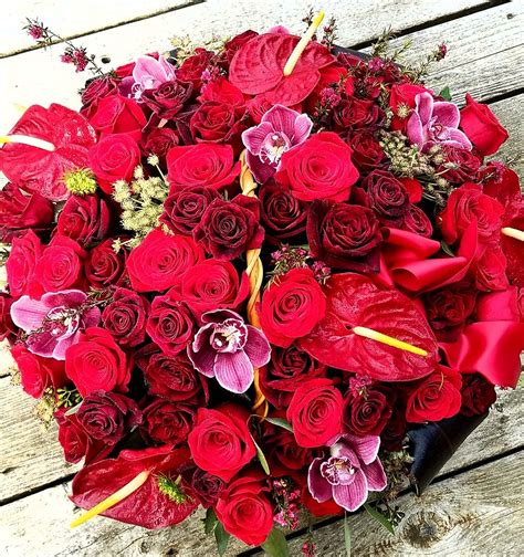 Whether it is cakes, flowers, chocolates, combos, personalized gifts, or the presence of any other kind, we at gift delivery canada, cater to all your needs of choosing the best gift for your loved ones. Valentine's day flowers by "Rasa Design Studio" | Flowers ...