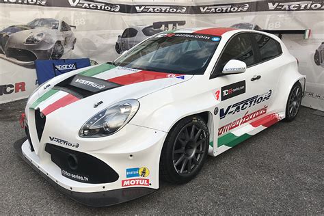 V Action Team To Race Alfa Romeo Giulietta Cars Tcr Hub