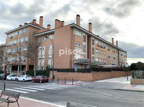 Zona juan de castilla, edificio alquiler piso de 3 habitaciones en av. Piso en alquiler en Calle de las Islas Canarias en Sector ...