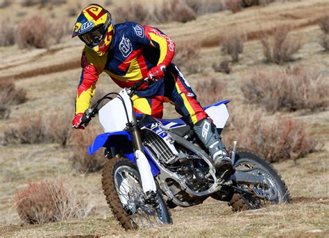 Dirt bike drag racing, big jumps, with all ki. Yamaha WR250F and YZ250FX Riding Impression - Dirt Bike Test