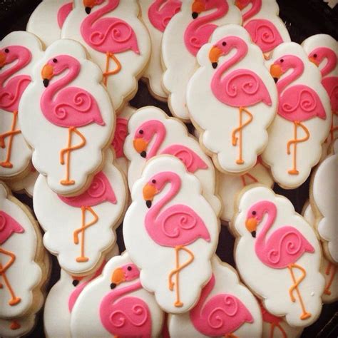 Flamingo Cookies In 2020 Summer Cookies Flamingo Cake Cookie Decorating