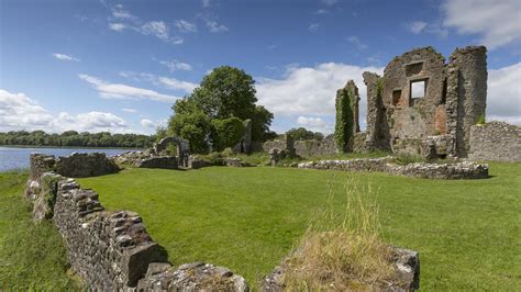 Town centre, ideal position for beach and all amenities. Crom Estate - Fermanagh - Discover Northern Ireland