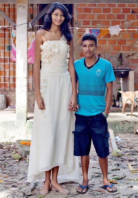 Worlds Tallest Girl Elisany Da Cruz Silva In 2020 Tall Women Tall