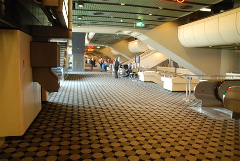 It needs a lot of work done and nobody is willing to sacrifice millions of euro. ICC Berlin - Architekturforum Architectura Pro Homine