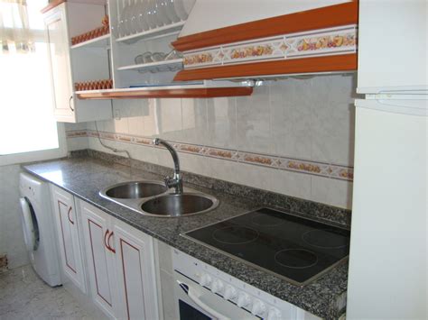 Encuentra también pisos en venta y pisos obra nueva en cádiz. Alquiler piso estudiantes calle Sorolla | Alquiler pisos Cádiz