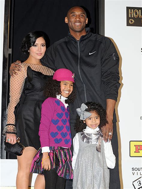 Dunzo Kobe Bryants Wife Files For Divorce