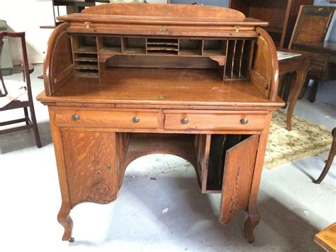 Grand Rapids Desk Company - Small Vintage Rolltop Desk on ...