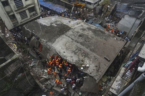 Building Collapse In India Leaves At Least 13 Dead Daily Sabah