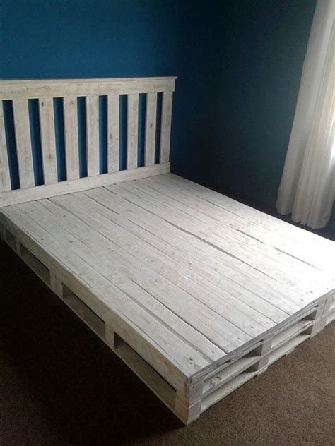 Recycled Pallet Bed Frame 101 Pallets