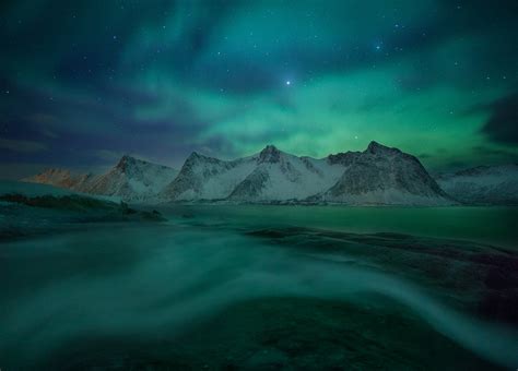 Senja består av kommunene berg, tranøy. SENJA ISLAND on Behance