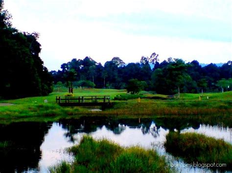 Bukit besi is a small mining town in dungun, terengganu, malaysia, famous weasel words for its high quality iron ore. Tasik Puteri Bukit Besi Golf Club (Tasik Bukit Besi)