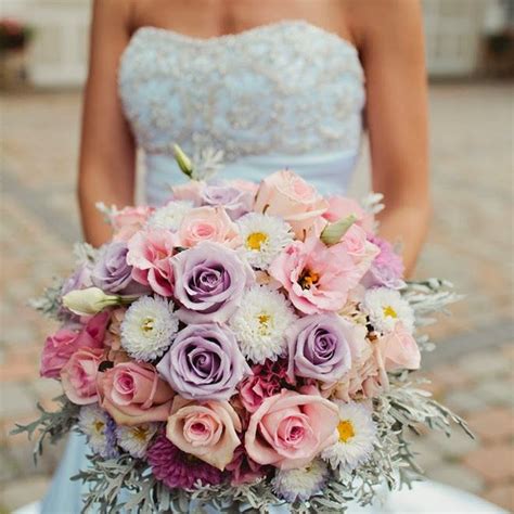 12 Stunning Wedding Bouquets 25th Edition Belle The Magazine