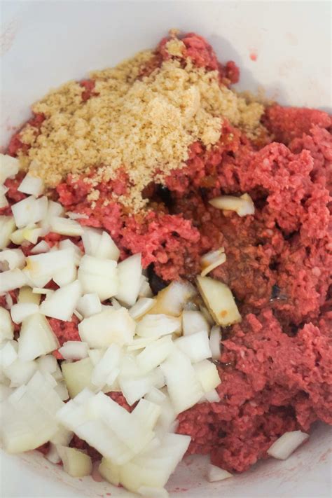 Sprinkle the brown gravy mix over the items in the casserole dish. Ground beef for meatloaf | Easy casserole recipes ...