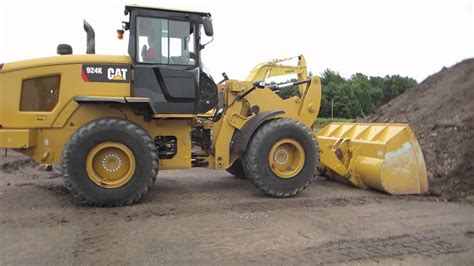 The first thing you need to do is to ensure that your lungs are at the maximum capacity. CAT 924K HIGH LIFT WHEEL LOADER - YouTube