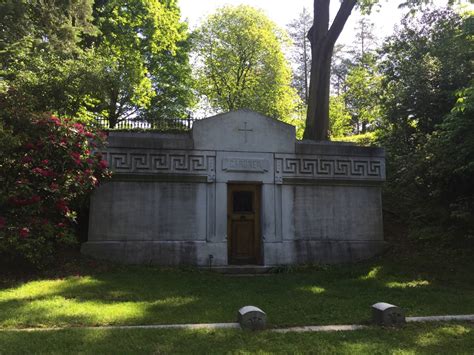 Unusual Boston Discover Mount Auburn Cemetery