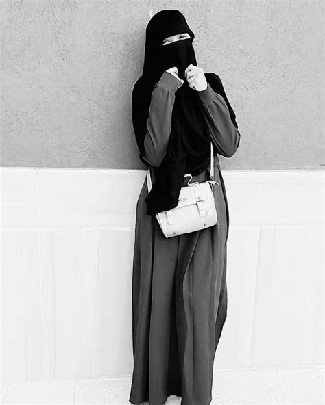 Pin By Aya Elsayed On Peçe Niqab Fashion Stylish Hijab Islamic Girl