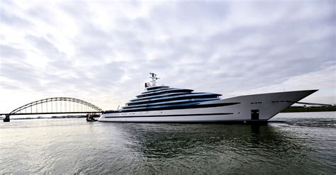 Its designed diameter was 14 feet (4.2m). Holland's largest yacht launched at Oceanco - Yacht Harbour