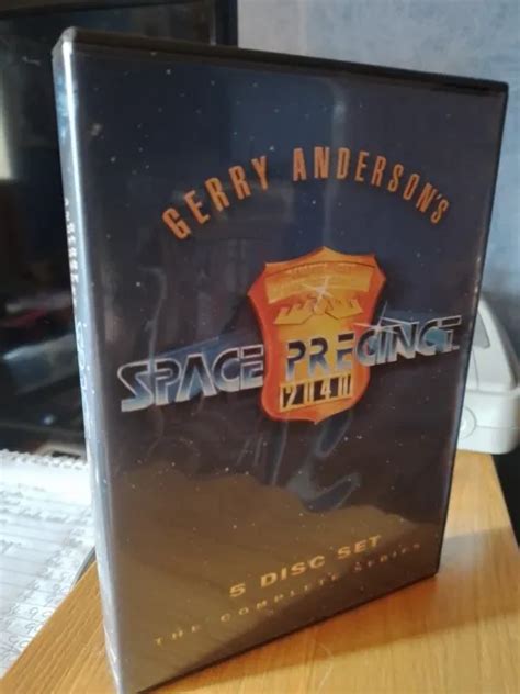 Dvd Boxset Complete Space Precinct Rare Tv Series 5 Disc Boxed Set Eur