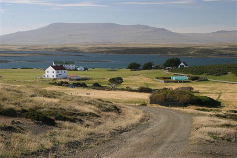 Available in the following map bundles. ISLAS MALVINAS: vista panorámica de Darwin (FALKLAND ISLAN ...